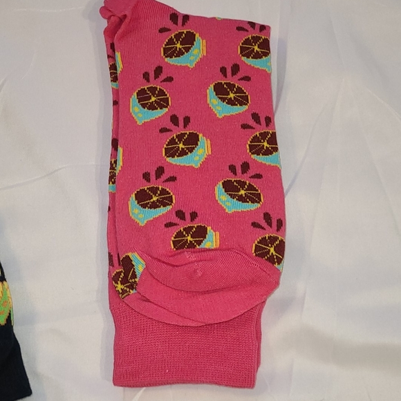 2 pairs of women's socks - Picture 11 of 16